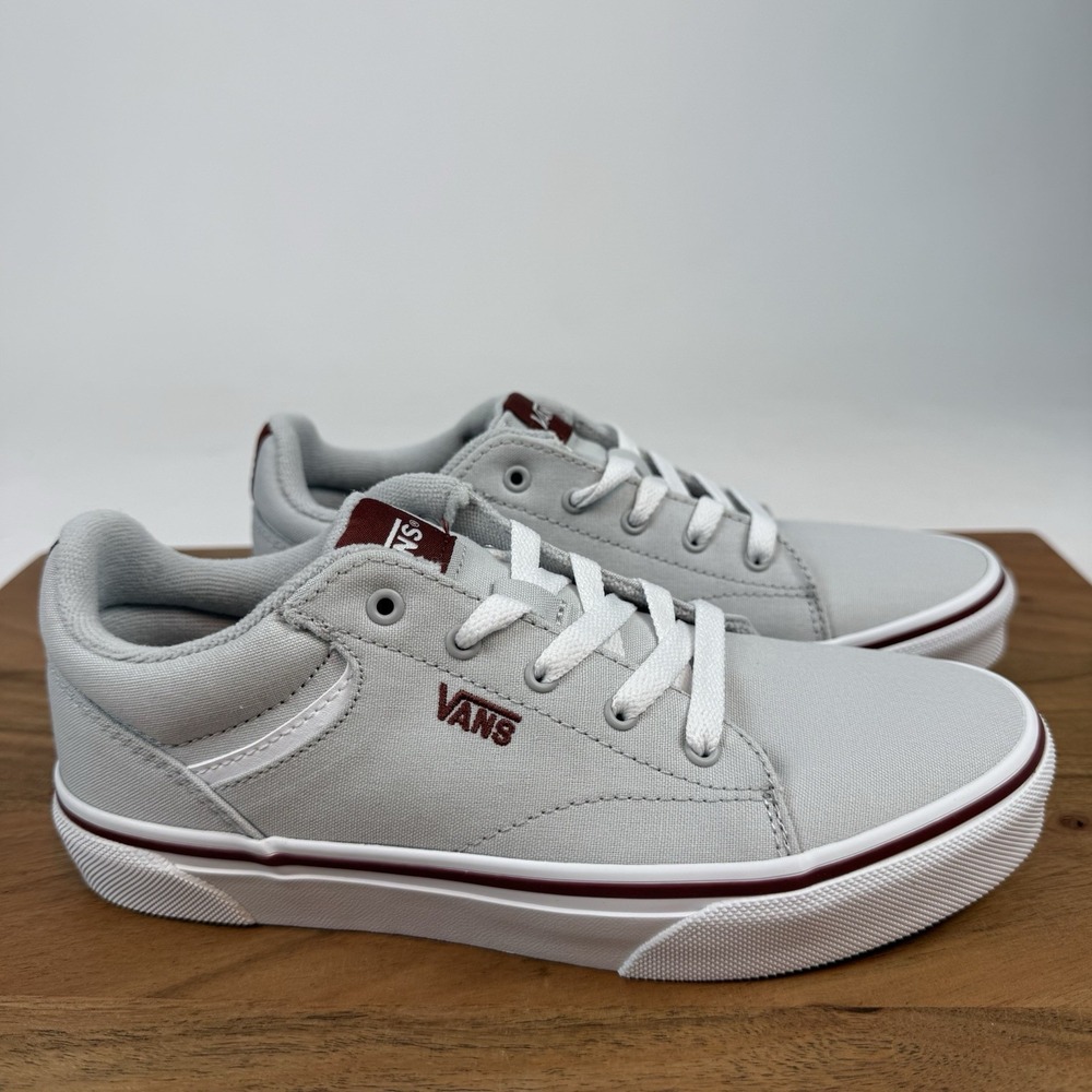 New NIB Big Kids Vans Seldan Pop Lunar Rock Skateboarding Sneakers Shoes 4‎ Y